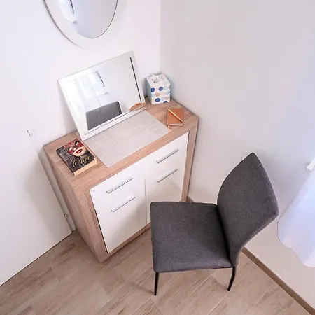 דירה In - Zf Hvar חוואר